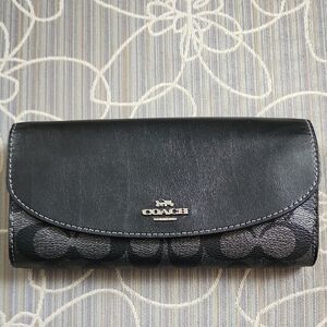 Coach Black Signature Leather Continental Wallet